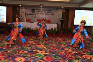 tarian pembukaan ( tarian kreasi ondel ondel)